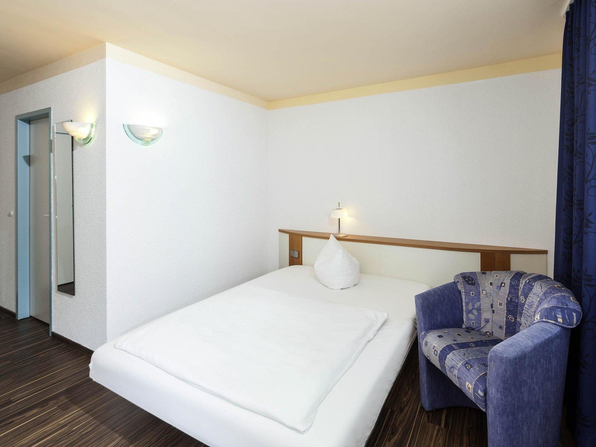Ibis Styles Filderstadt Stuttgart Messe Exteriör bild