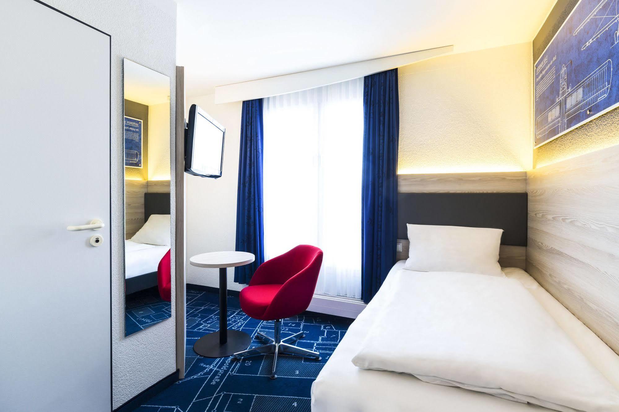 Ibis Styles Filderstadt Stuttgart Messe Exteriör bild